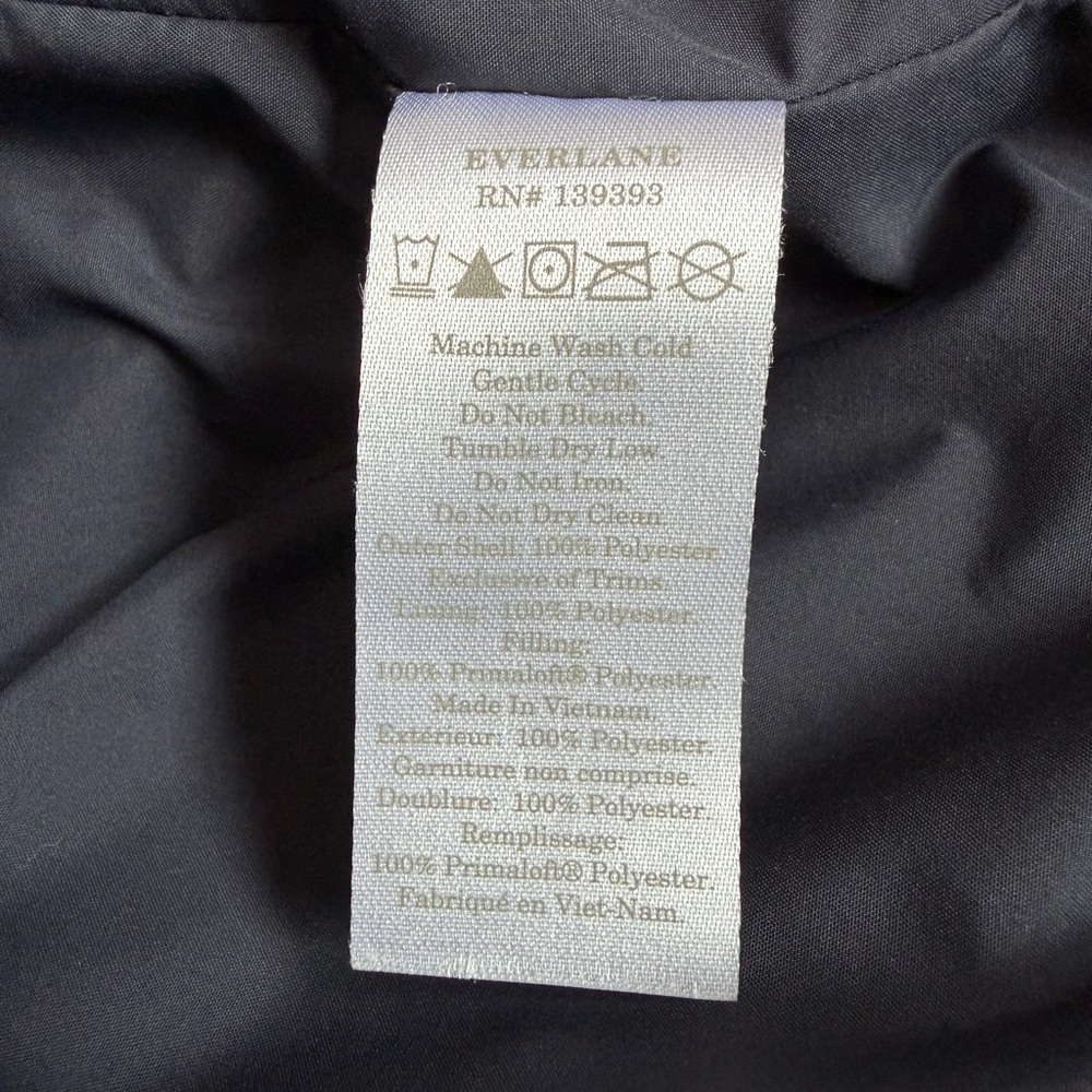 Everlane Puffer Jacket - Picture 14 of 15